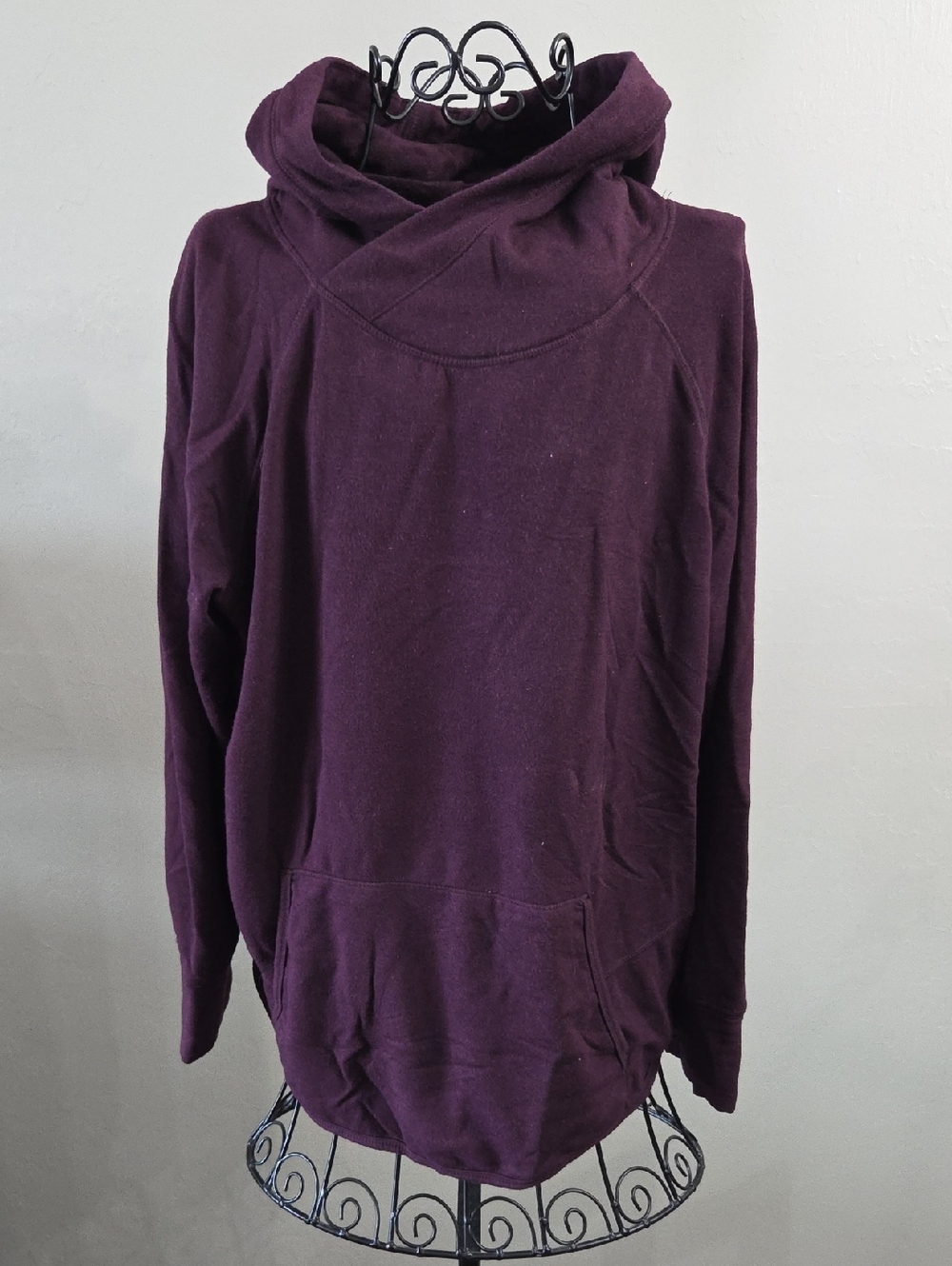 Cozy Women's Hooded Pullover Sweater - Deep Plum